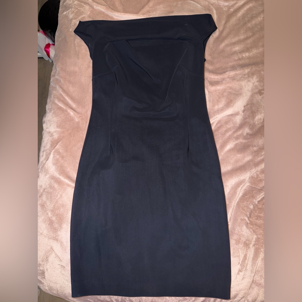 CHIARA BONI la Petite Robe Off Shoulder Cut Out Dress